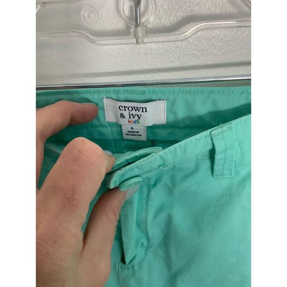 Crown‎ & Ivy Kids Shorts - Picture 2 of 4